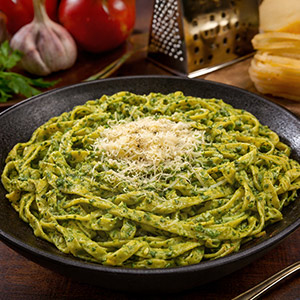 Pesto soslu makarna